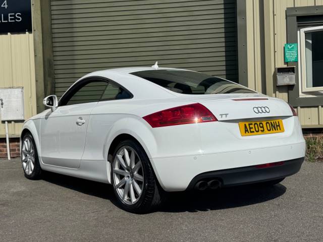 2009 Audi TT 2.0T FSI 2dr