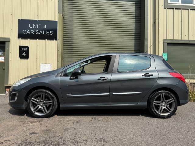 2013 Peugeot 308 1.6 e-HDi 112 Sportium 5dr