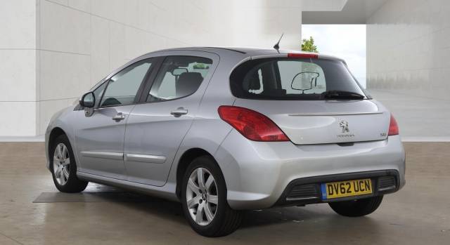 2012 Peugeot 308 1.6 HDi 92 Active 5dr
