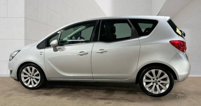 2015 Vauxhall Meriva 1.4i 16V SE 5dr