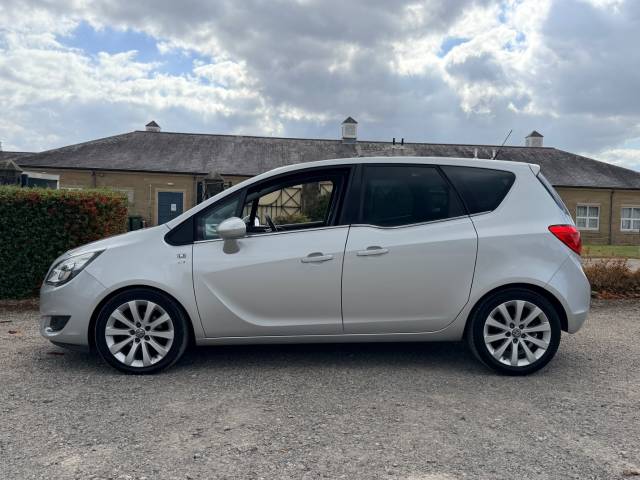 2015 Vauxhall Meriva 1.4i 16V SE 5dr