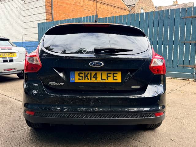2014 Ford Focus 1.0 125 EcoBoost Zetec Navigator 5dr